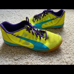 Puma Indoor kids soccer shoes